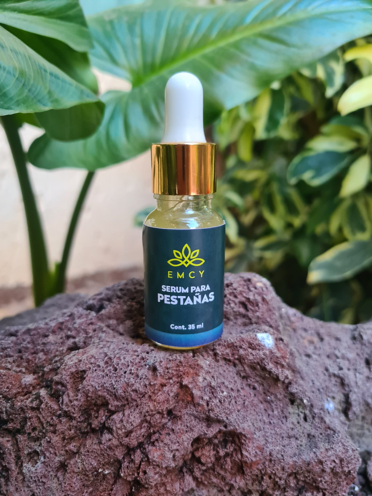 Serum para crecimientos de pestañas y cejas